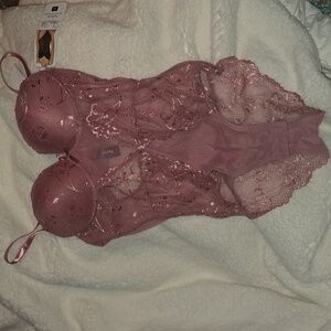 BNWT Demi Extreme Push Up Bodysuit Size Medium